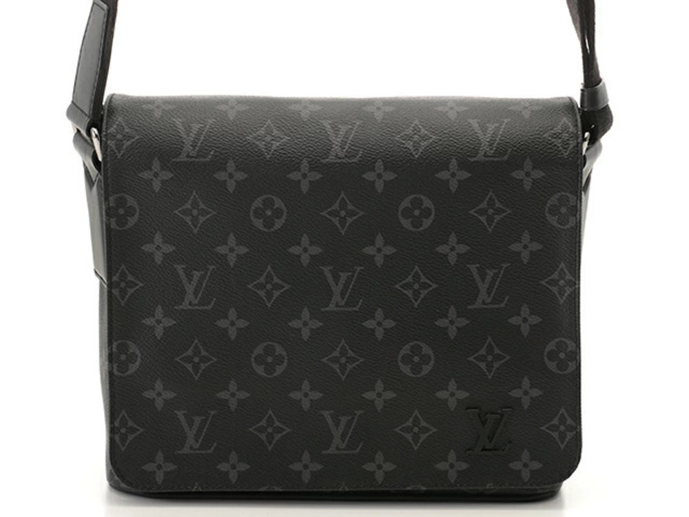 LOUIS VUITTON District Monogram Eclipse Black